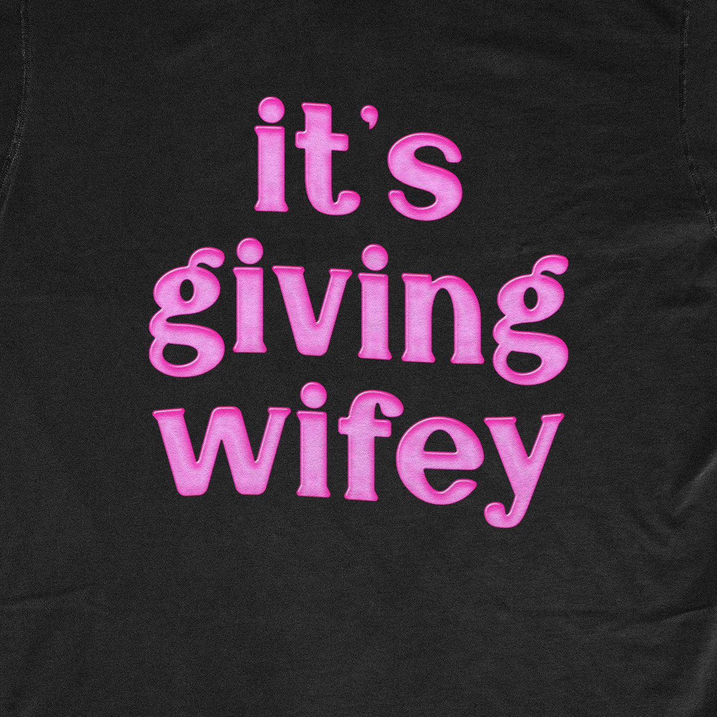 IT’S GIVING WIFEY